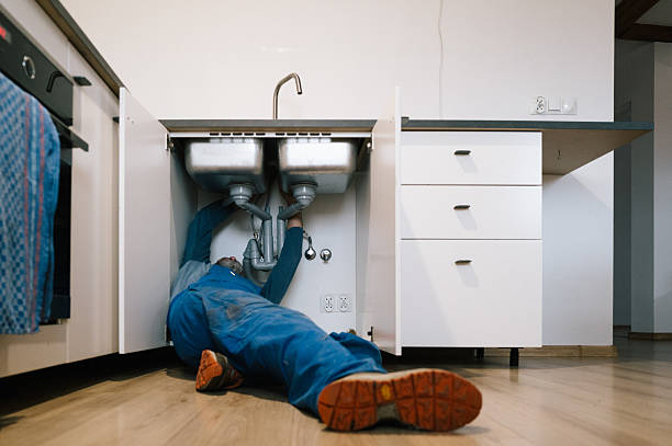 Professional Drain Cleaning technician working in Porter Ranch, CA